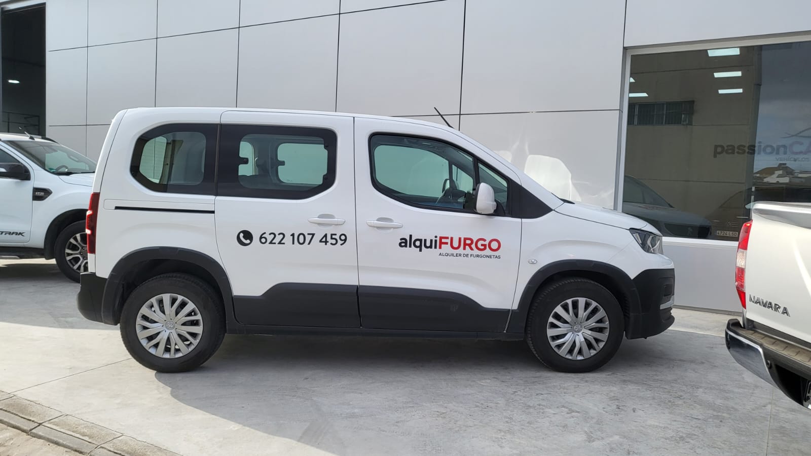 ALQUILER SIN CONDUCTOR FURGONETAS  INDUSTRIALES  Y  PASAJEROS HASTA 9 PLAZAS
