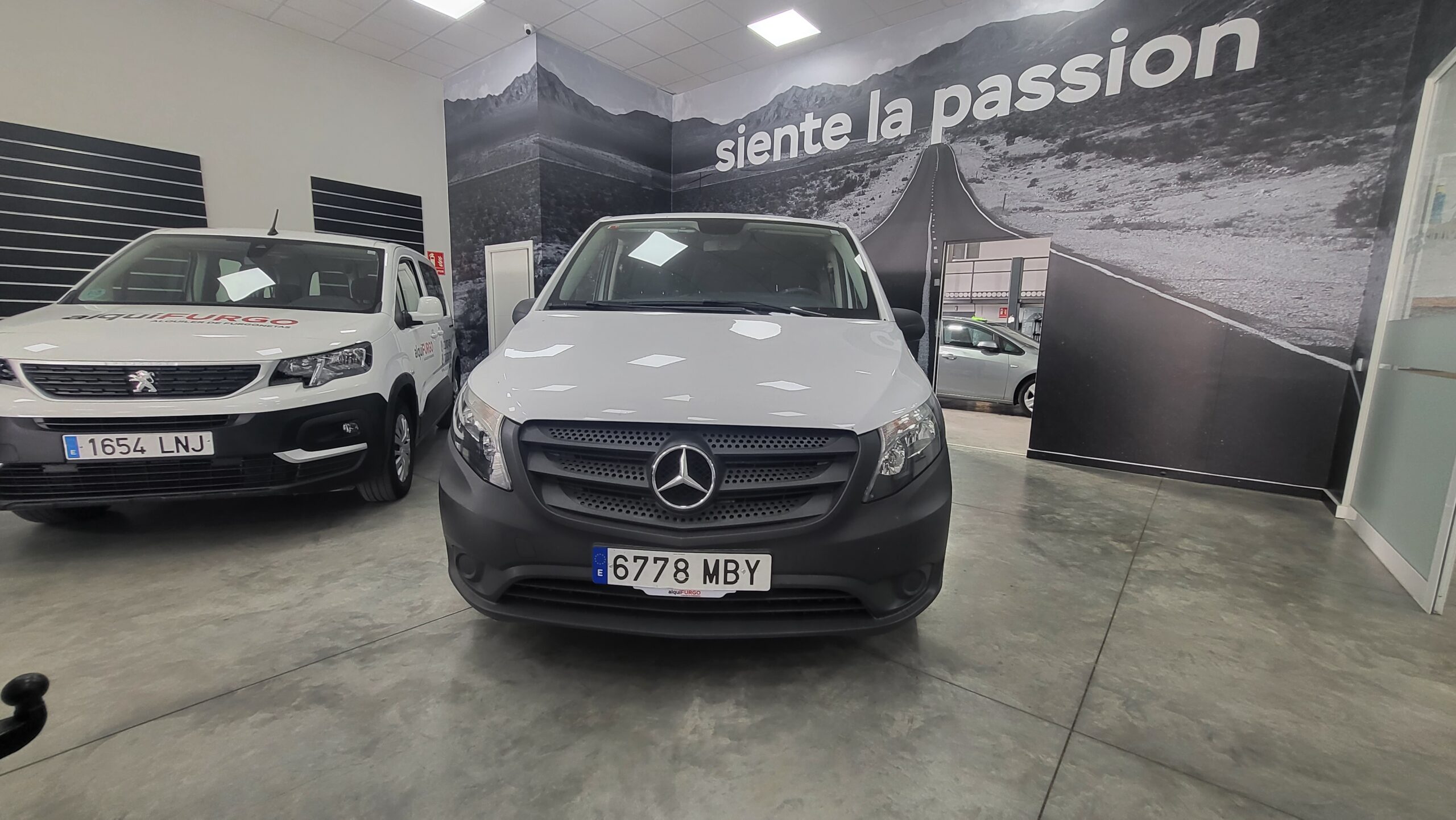 MERCEDES VITO LARGA 111 CDI 2017 CON 130000KM