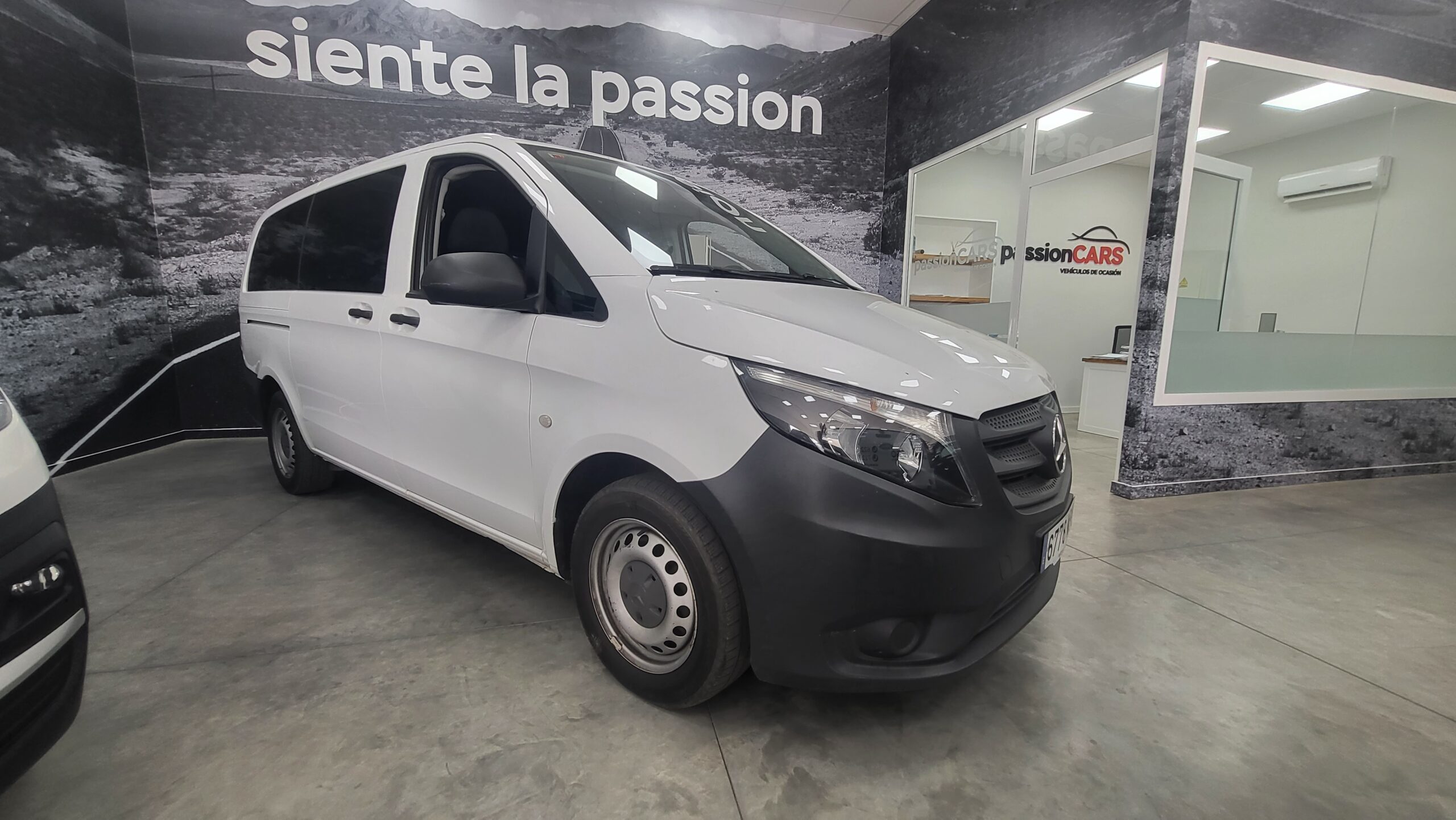 MERCEDES VITO LARGA 111 CDI 2017 CON 130000KM
