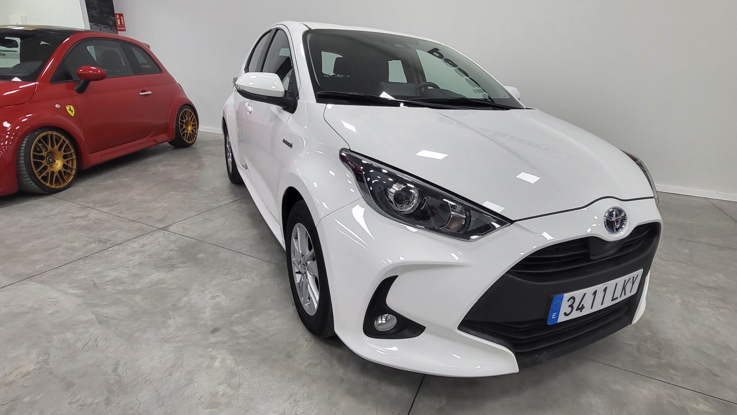 TOYOTA YARIS 1.5 2021 120H Style P. Premier Edition 5p.
